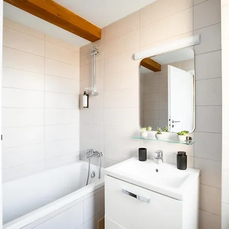 아파트 Urban Loft Old Town 25