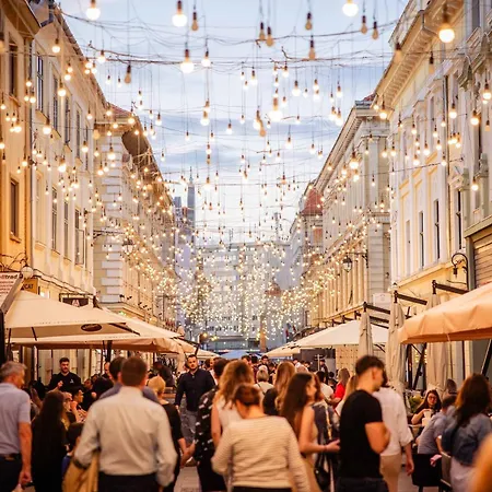 Urban Loft Old Town 25 * 티미쇼아라